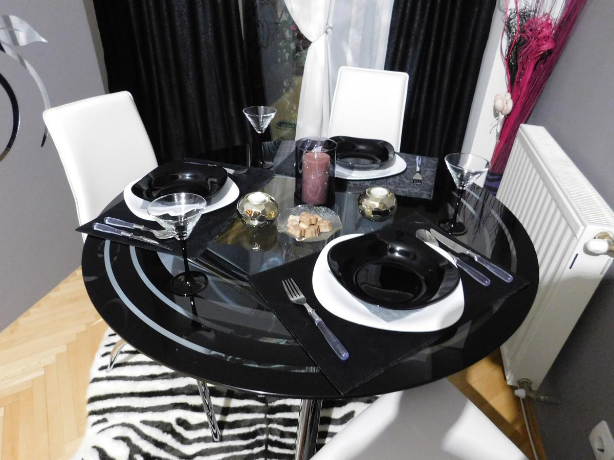 Velvet Lux Apartment Nis Ngoại thất bức ảnh