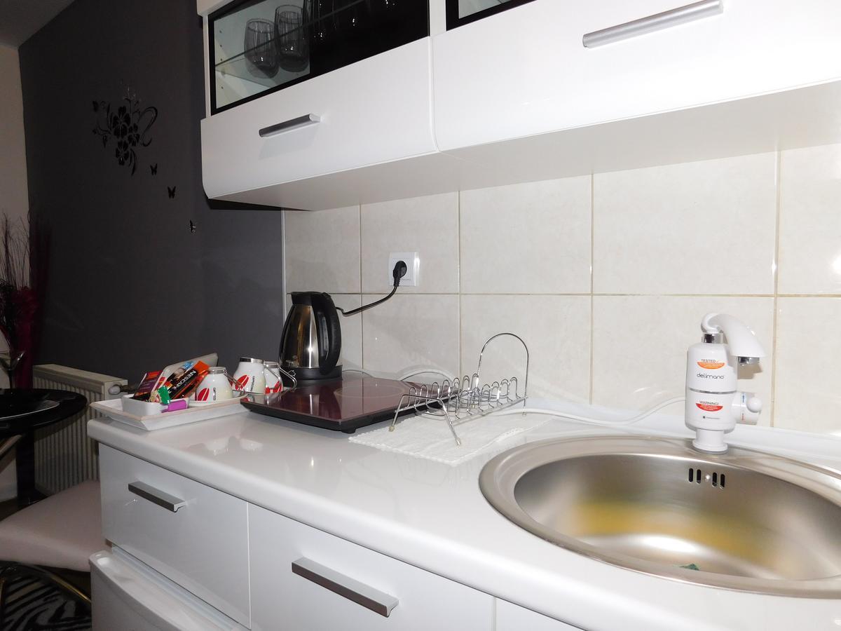 Velvet Lux Apartment Nis Ngoại thất bức ảnh