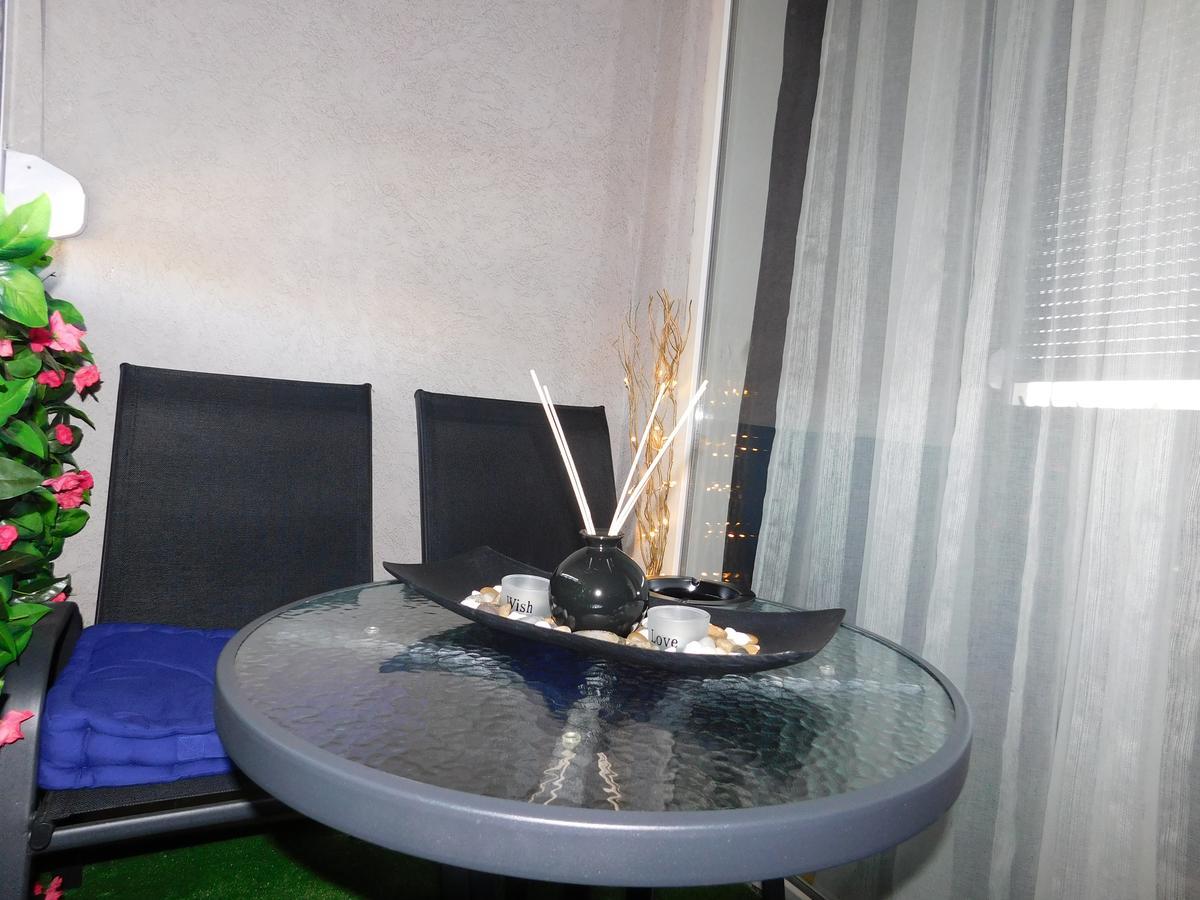 Velvet Lux Apartment Nis Ngoại thất bức ảnh